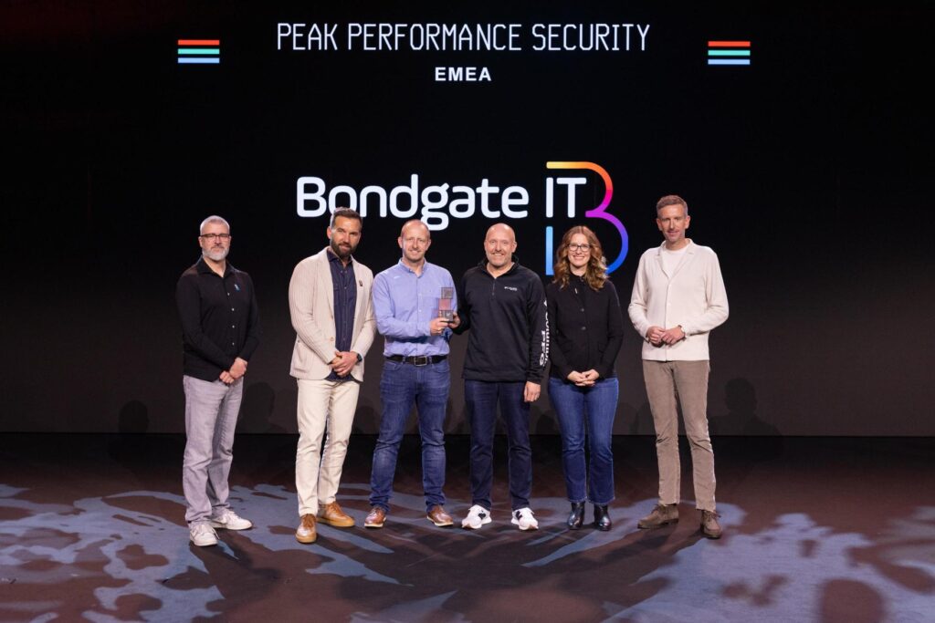 PAX8 Beyond - Peak Peerformance Security